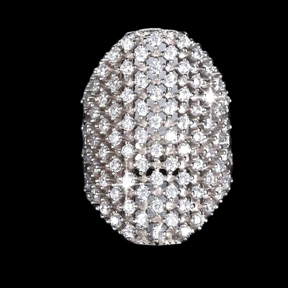 Gorgeous Zircon Statement Ring - Picture 1 of 7